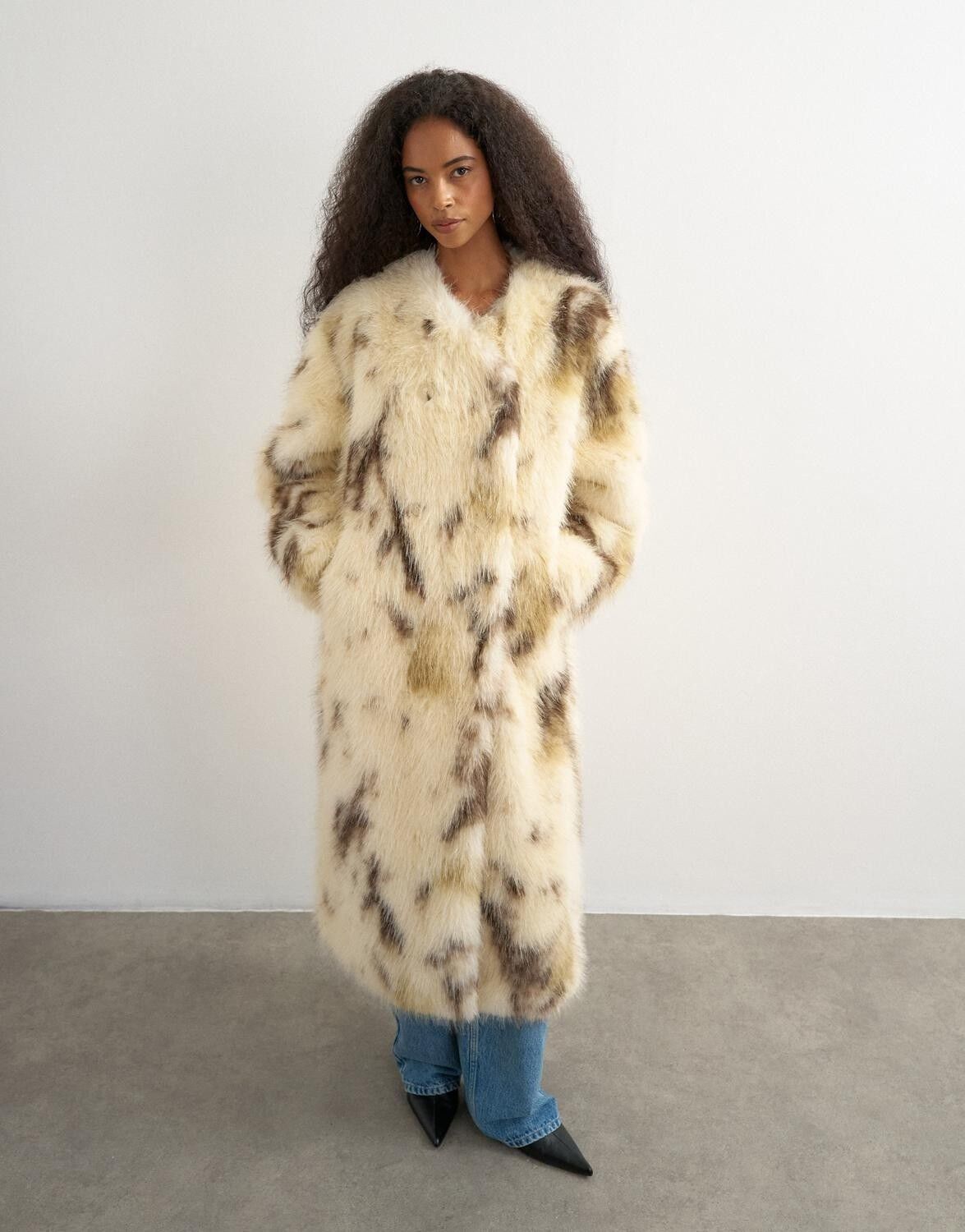 Tsselmi Coat Otw