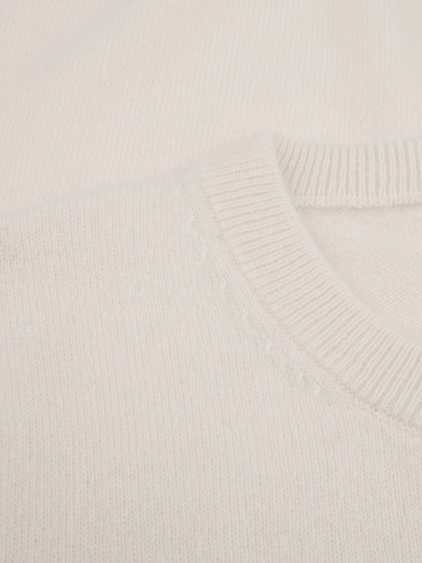 Judith Cardigan, Knit