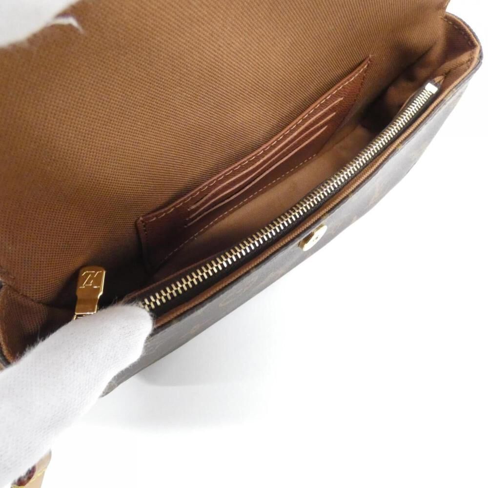 Louis Vuitton Shoulder Bags