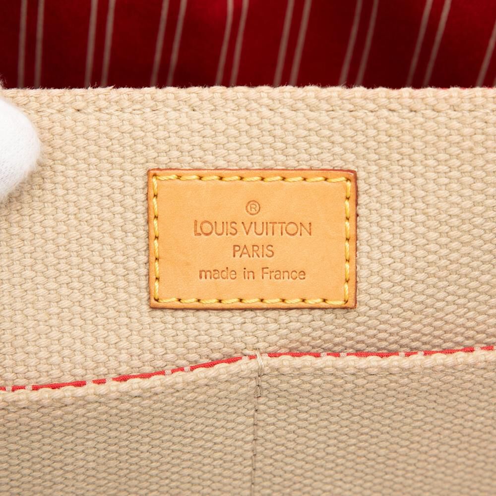 Louis Vuitton Antigua