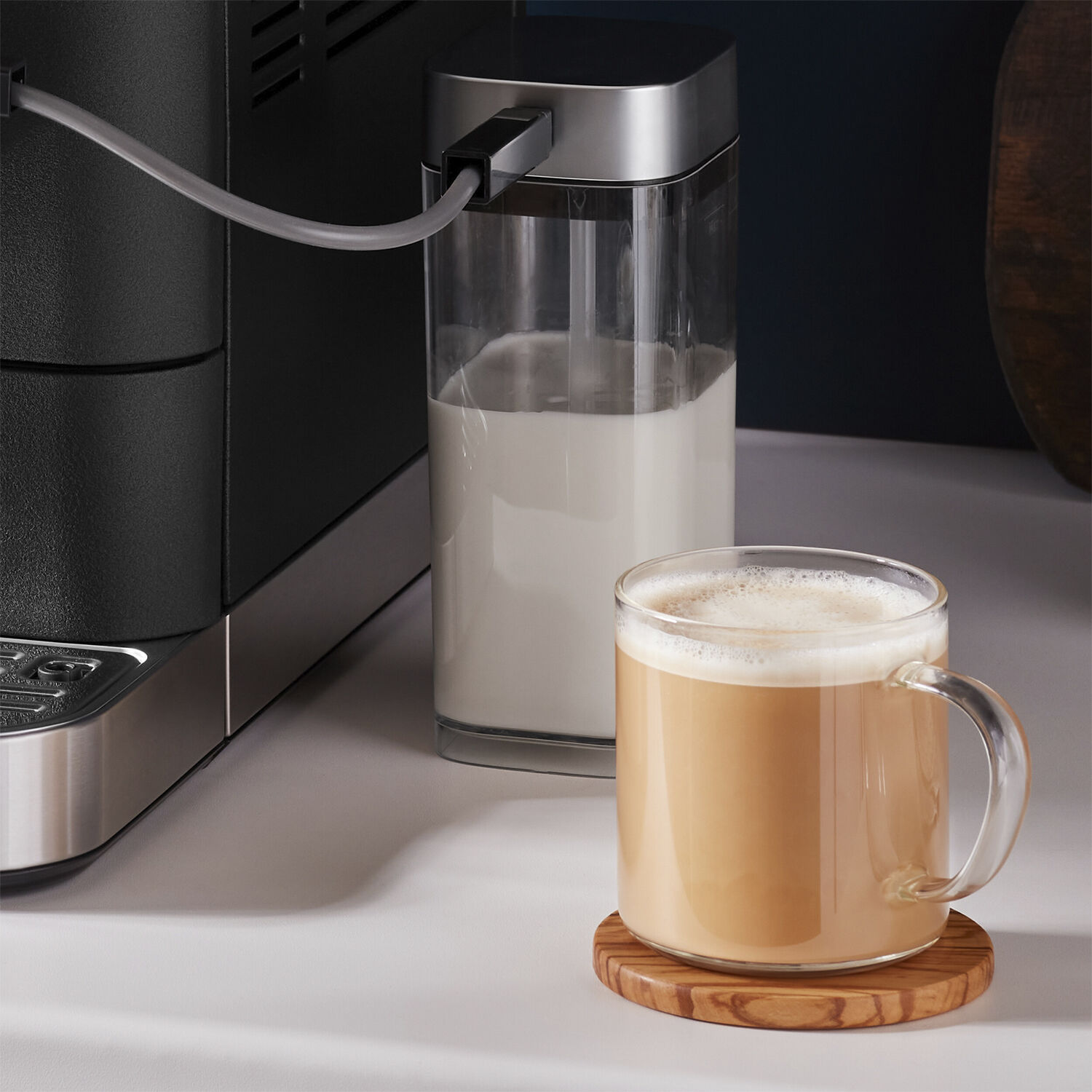 KITCHENAID M&aelig;lkebeholder med r&oslash;r og l&aring;g til fuldautomatiske