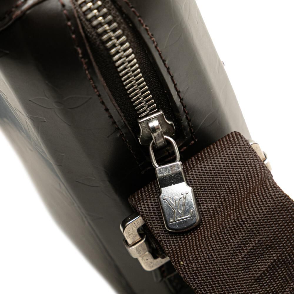 Louis Vuitton Shoulder Bags