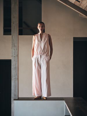 Papery sleeveless blouse - Ingeborg