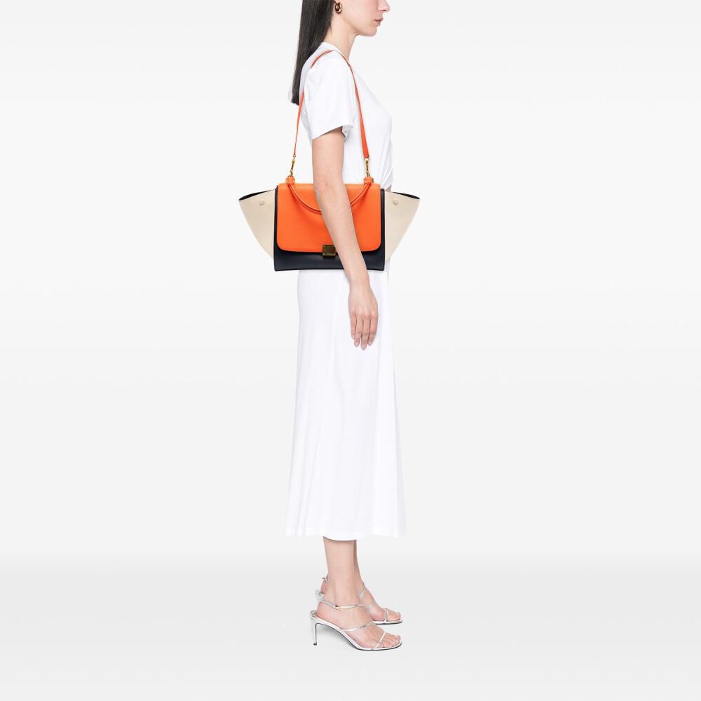 C&eacute;line Trapeze