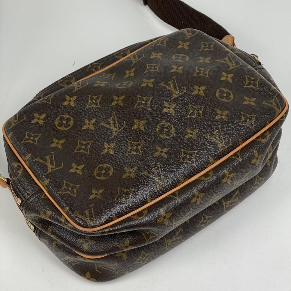 Louis Vuitton Reporter