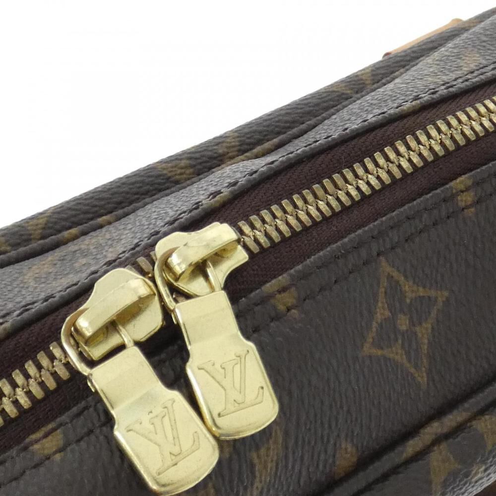 Louis Vuitton Shoulder Bags