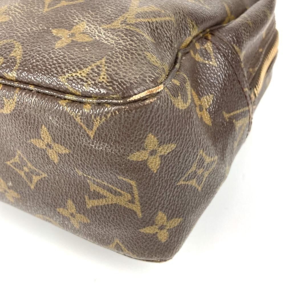 Louis Vuitton Clutch