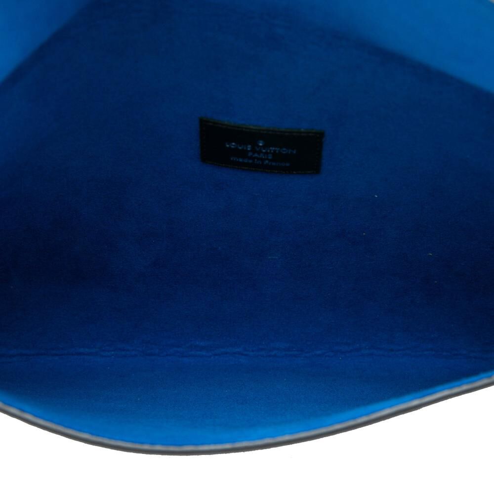 Louis Vuitton Clutch