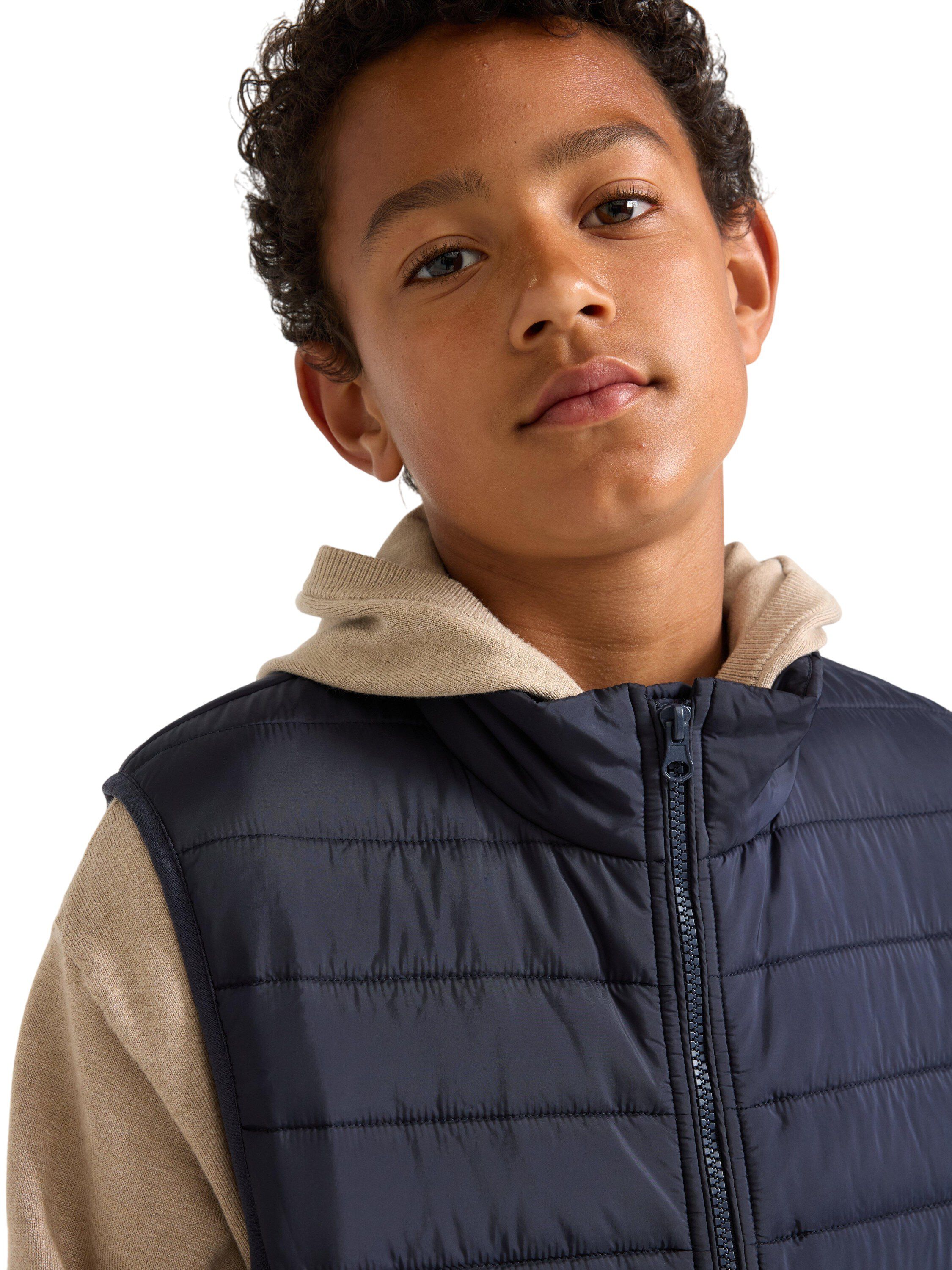 Let, foret vest med lynl&aring;slukning o