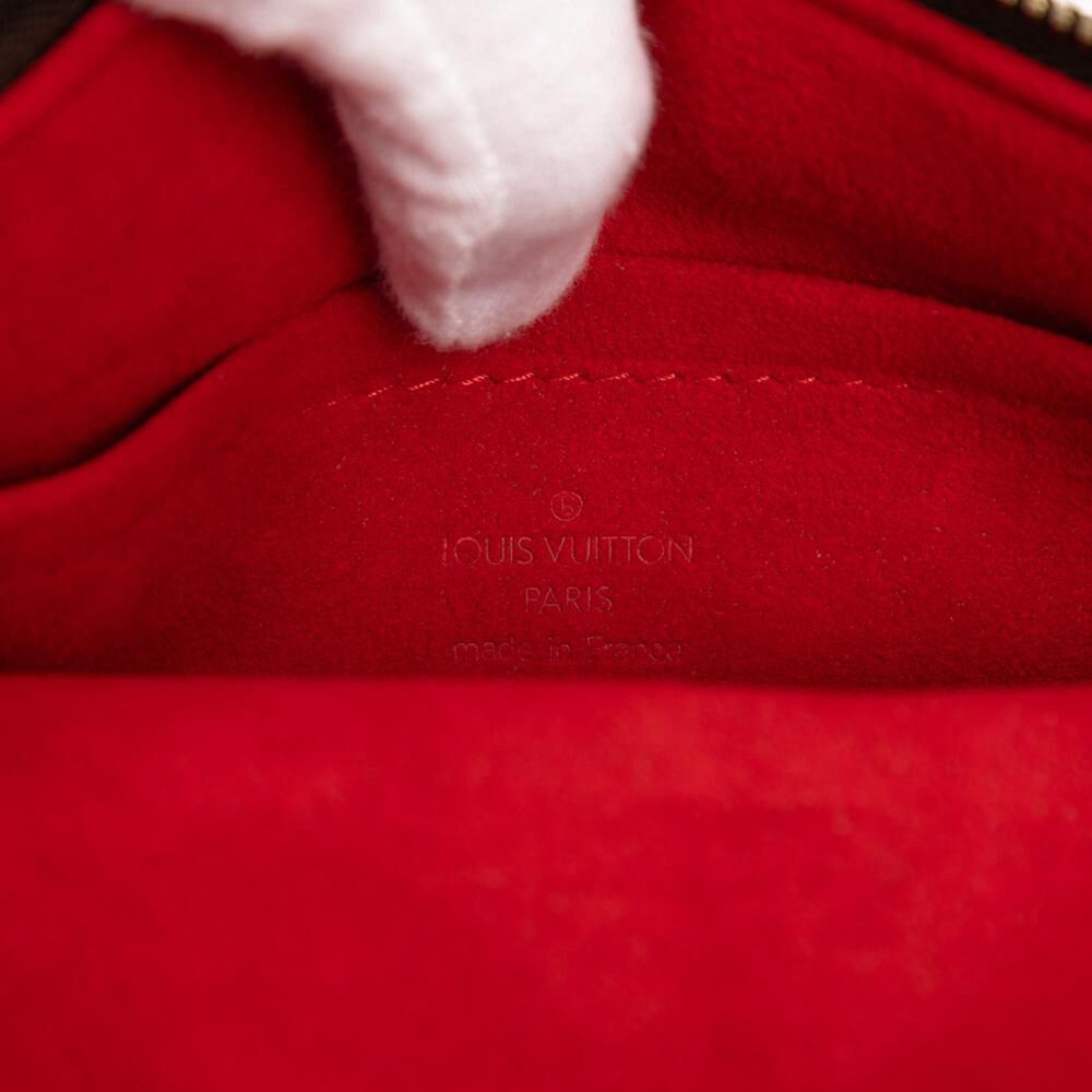 Louis Vuitton Shoulder Bags