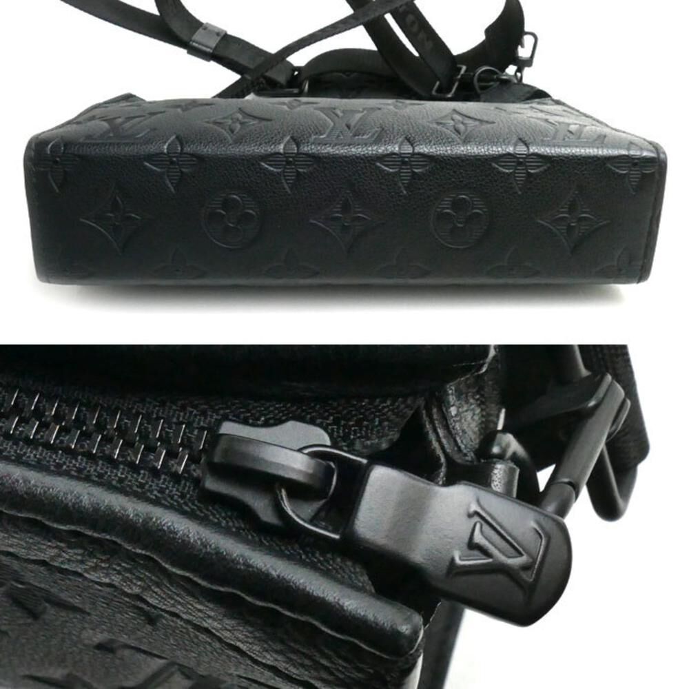 Louis Vuitton Shoulder Bags