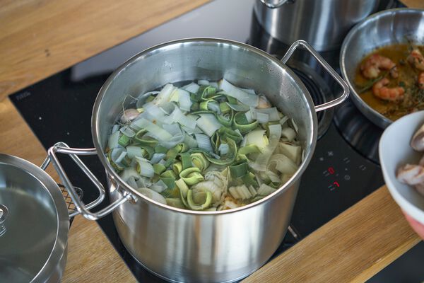 Pro Gryta hög högsidig 28 cm, 18/10 Rostfritt stål