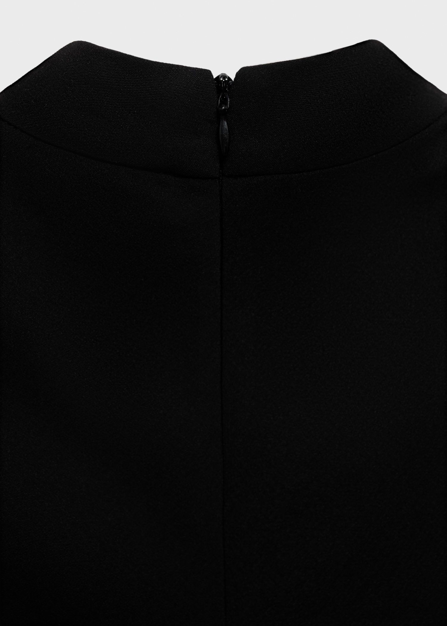 Short dress with ruffles