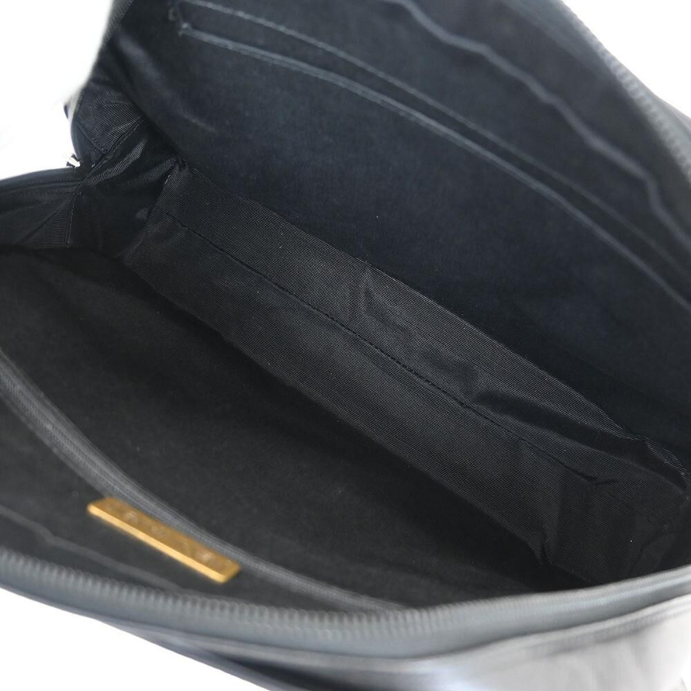 Yves Saint Laurent Shoulder Bag