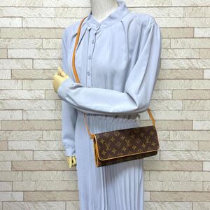 Louis Vuitton Twin Pochette