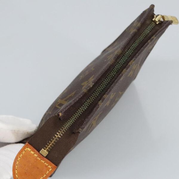 Louis Vuitton Poche Toilette