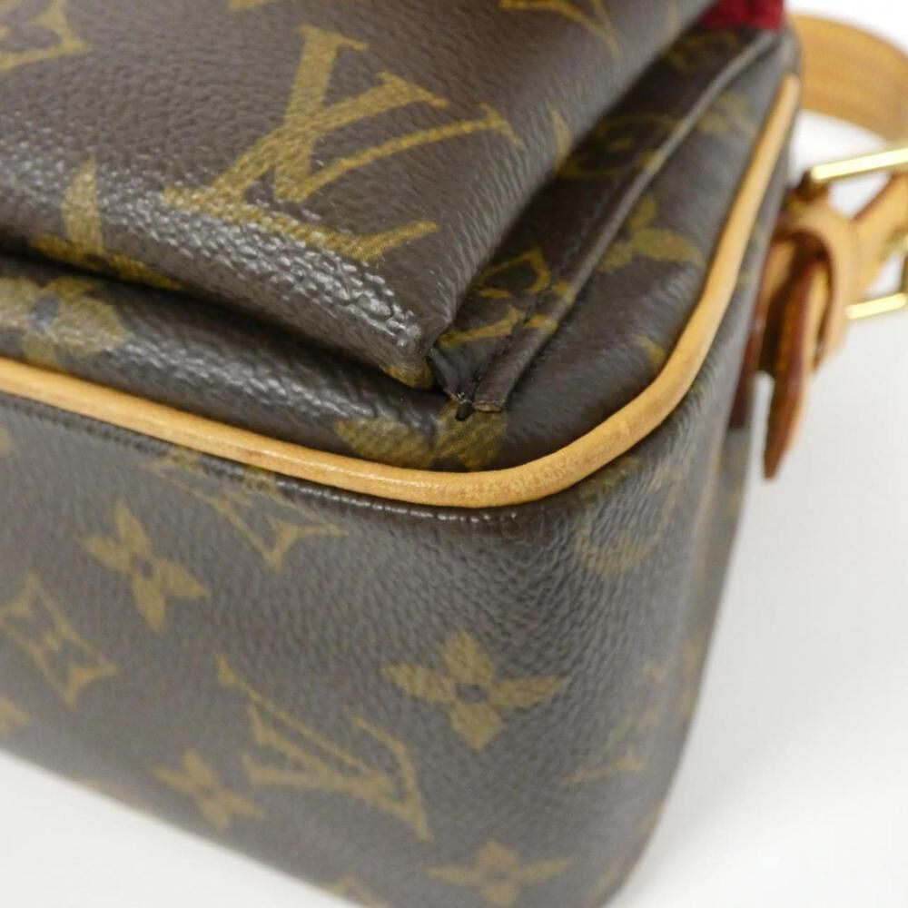 Louis Vuitton Shoulder Bags