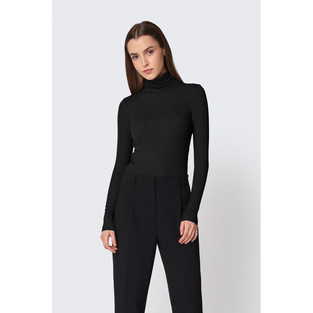 AngelaBB Roll neck