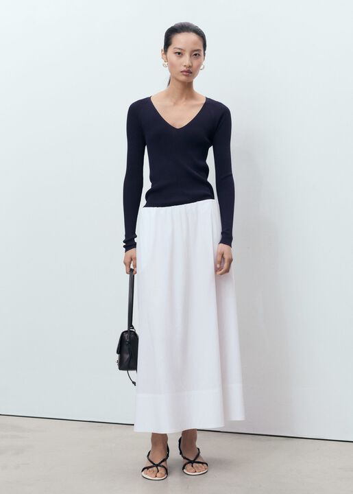 SWEATER. -- SESETA