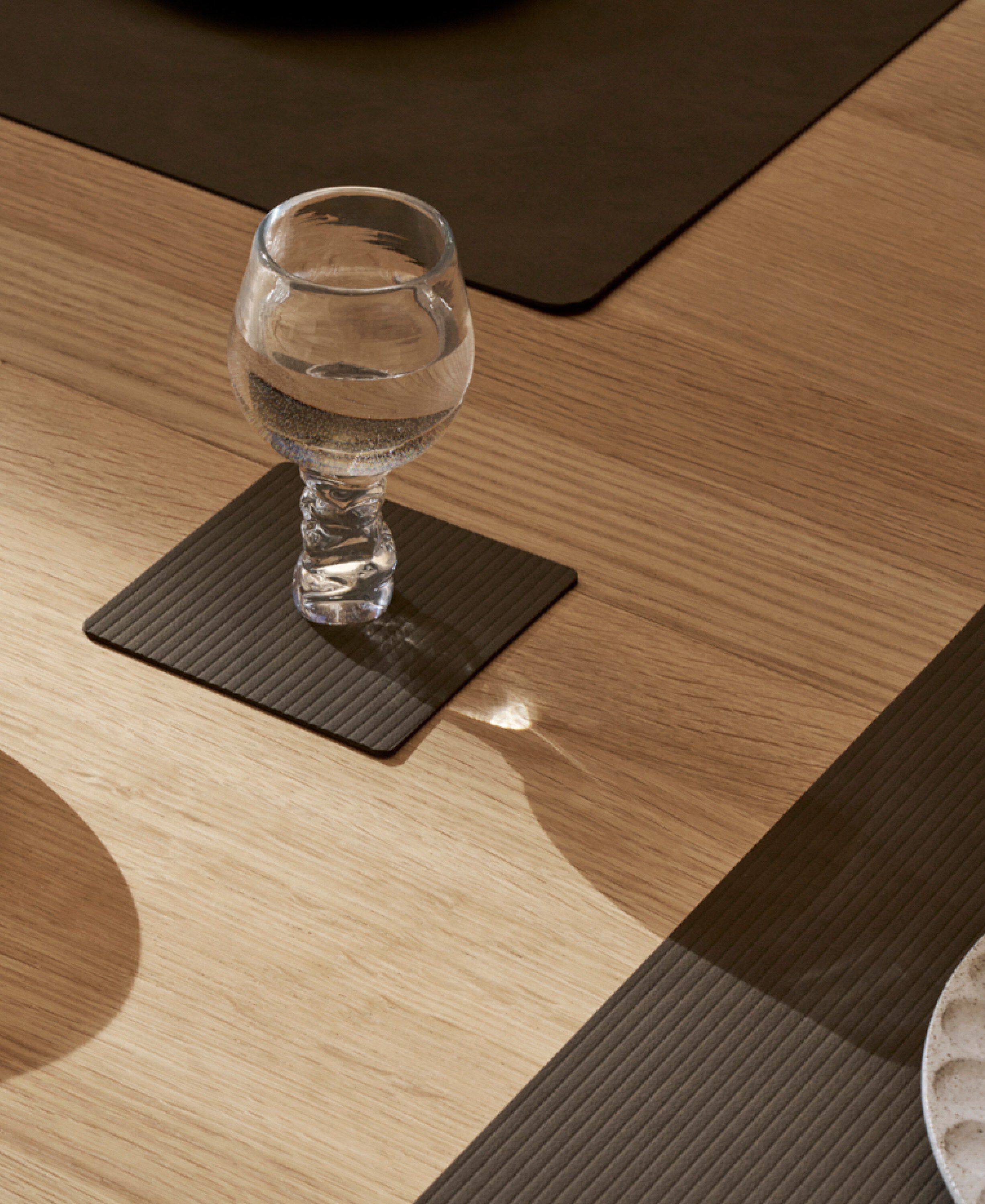 Glass Mat Square Corduroy Caviar