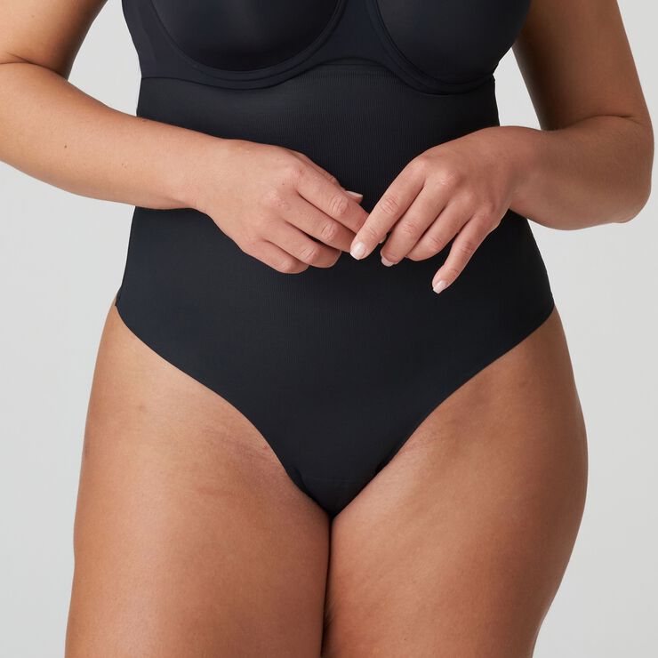 Figuras smoothing thong