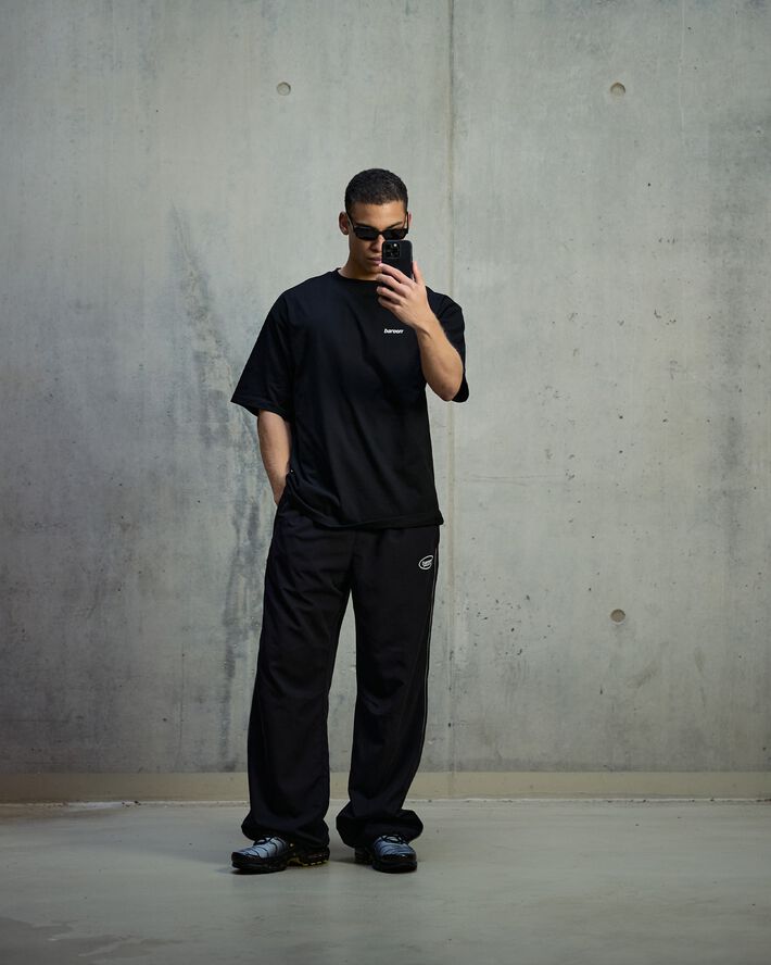 Box fit T-shirt Logo