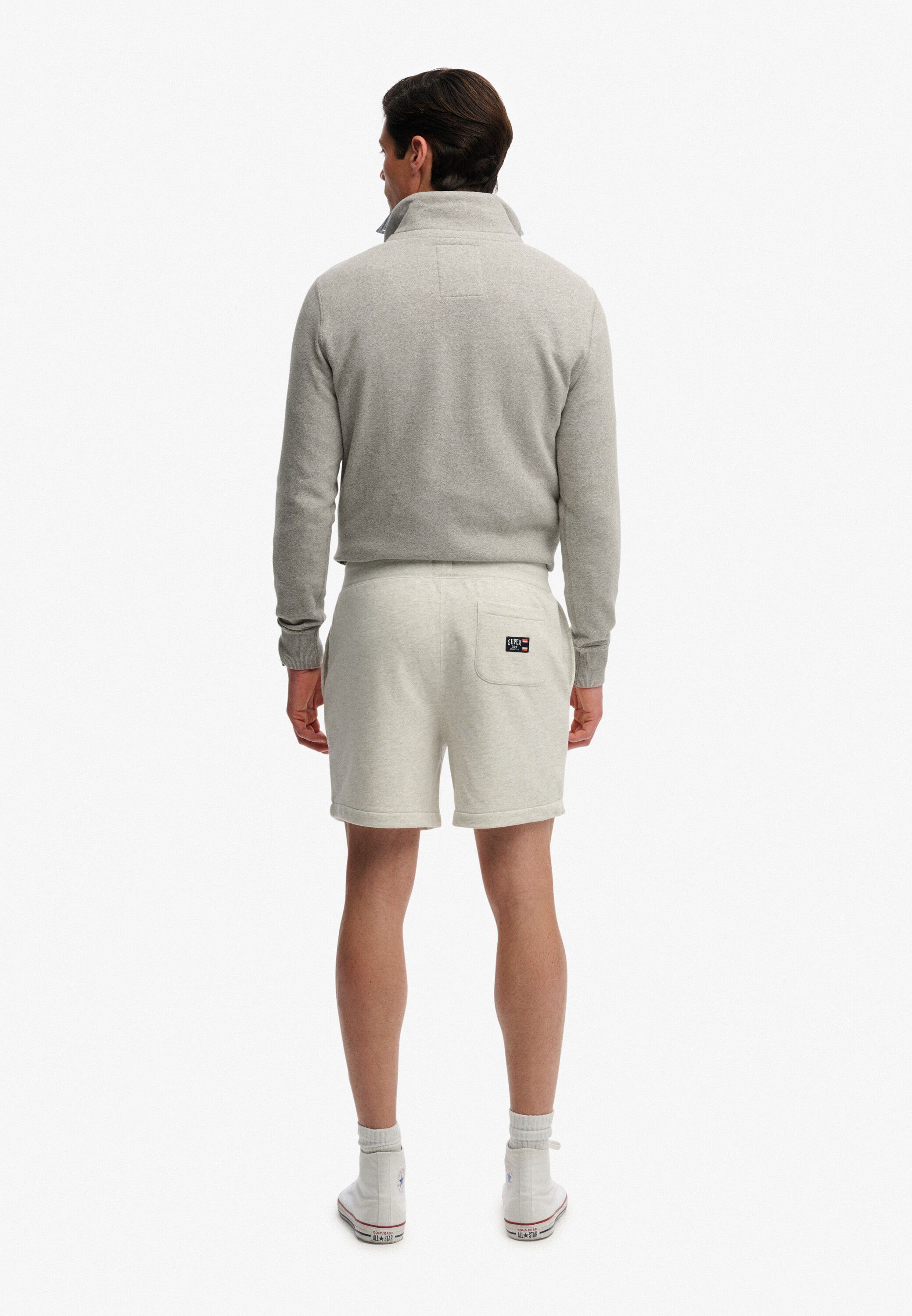 ESSENTIAL LOGO CLASSIC SHORT