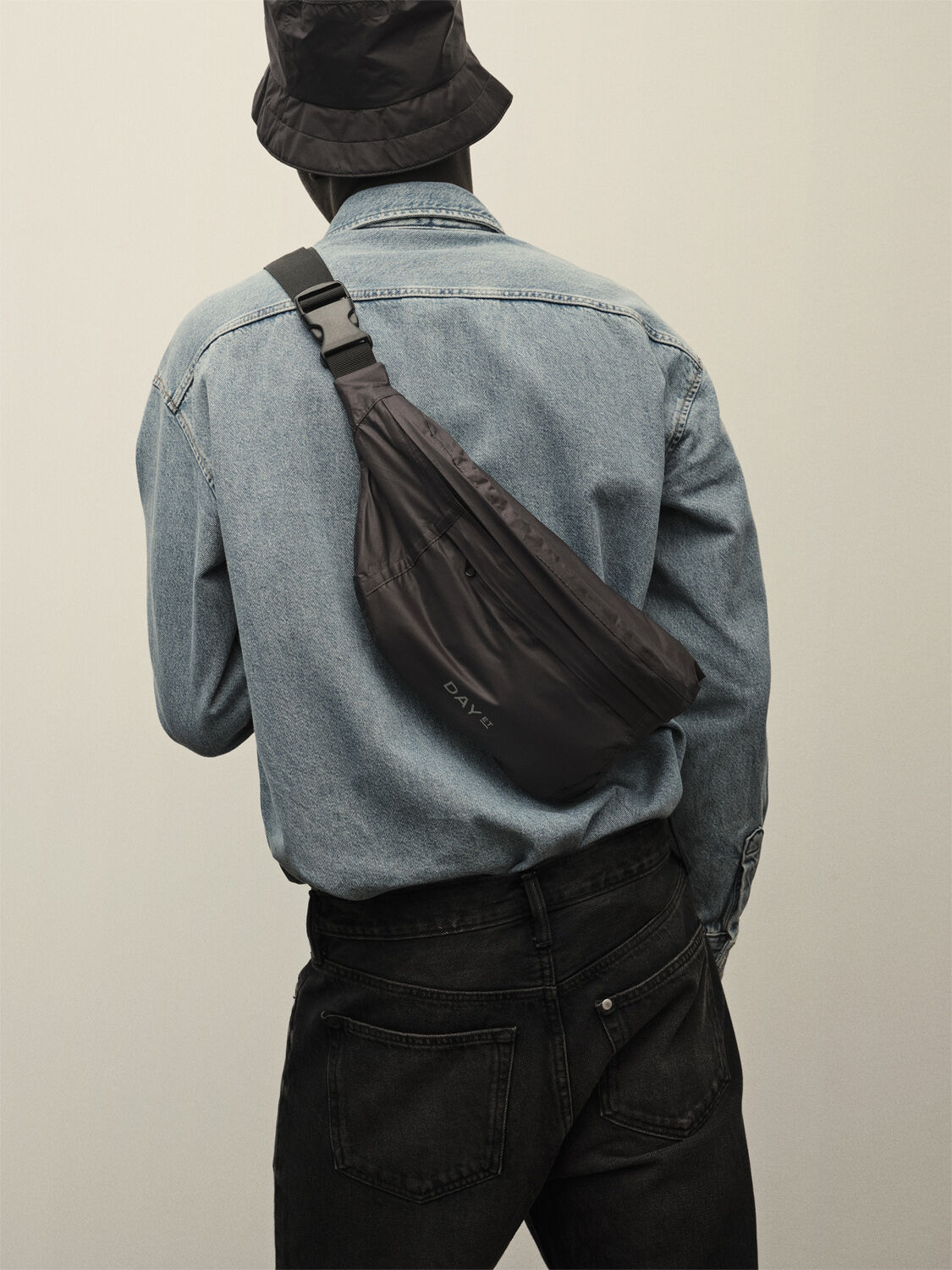 Day GW RE-No Rain Bucket Hat