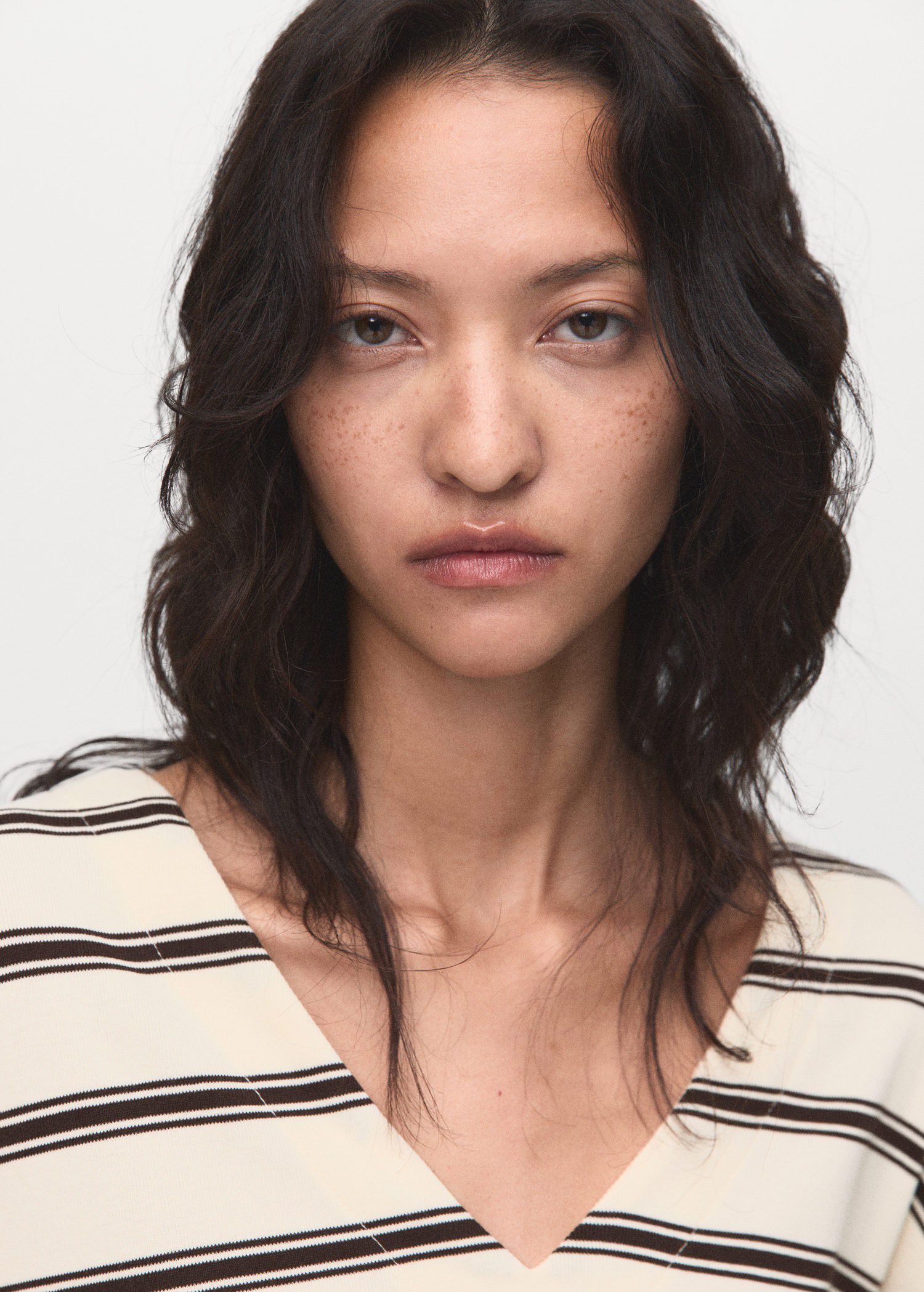 SWEATSHIRT. -- TIMOTHEE