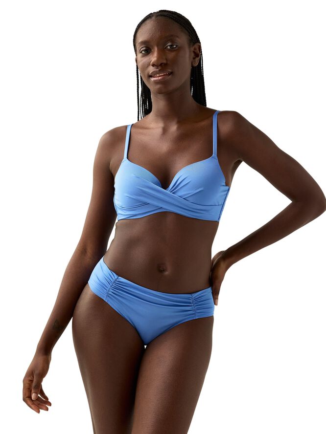 Bikini bottom with a regular waist