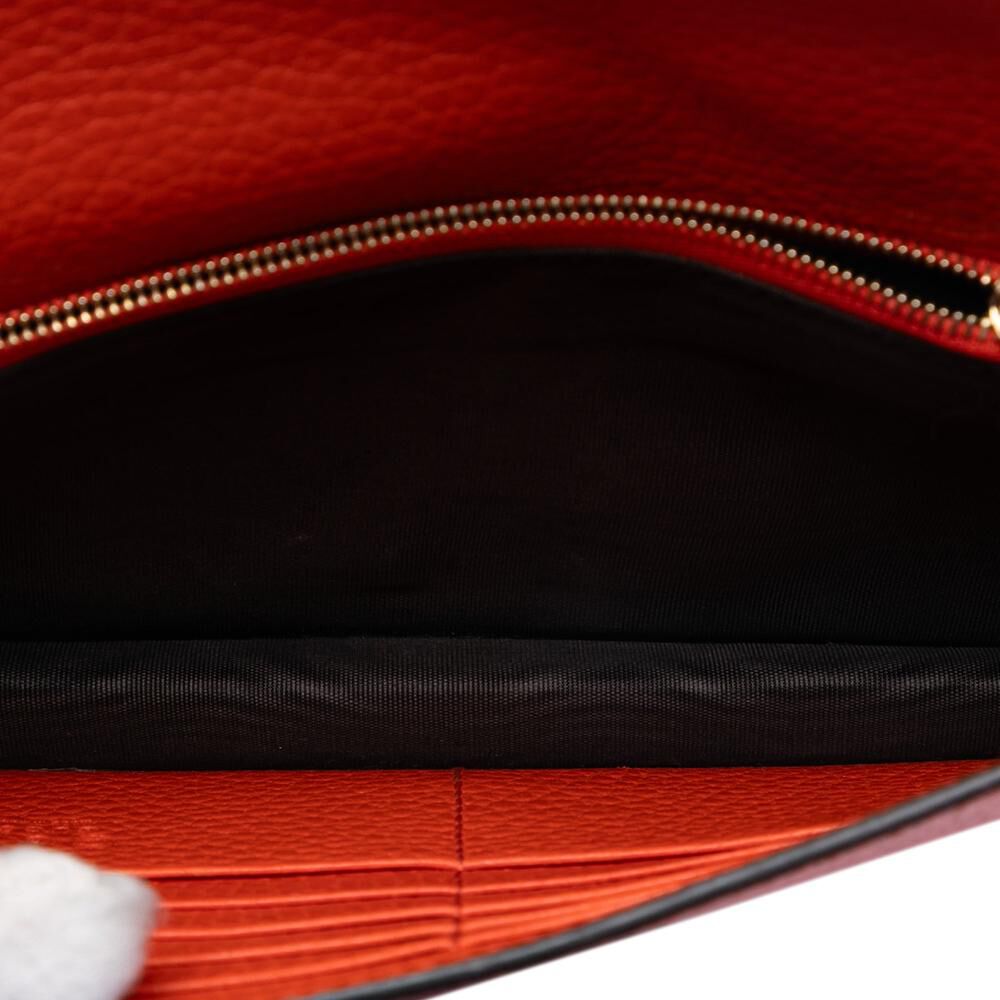 Gucci Wallet On Chain
