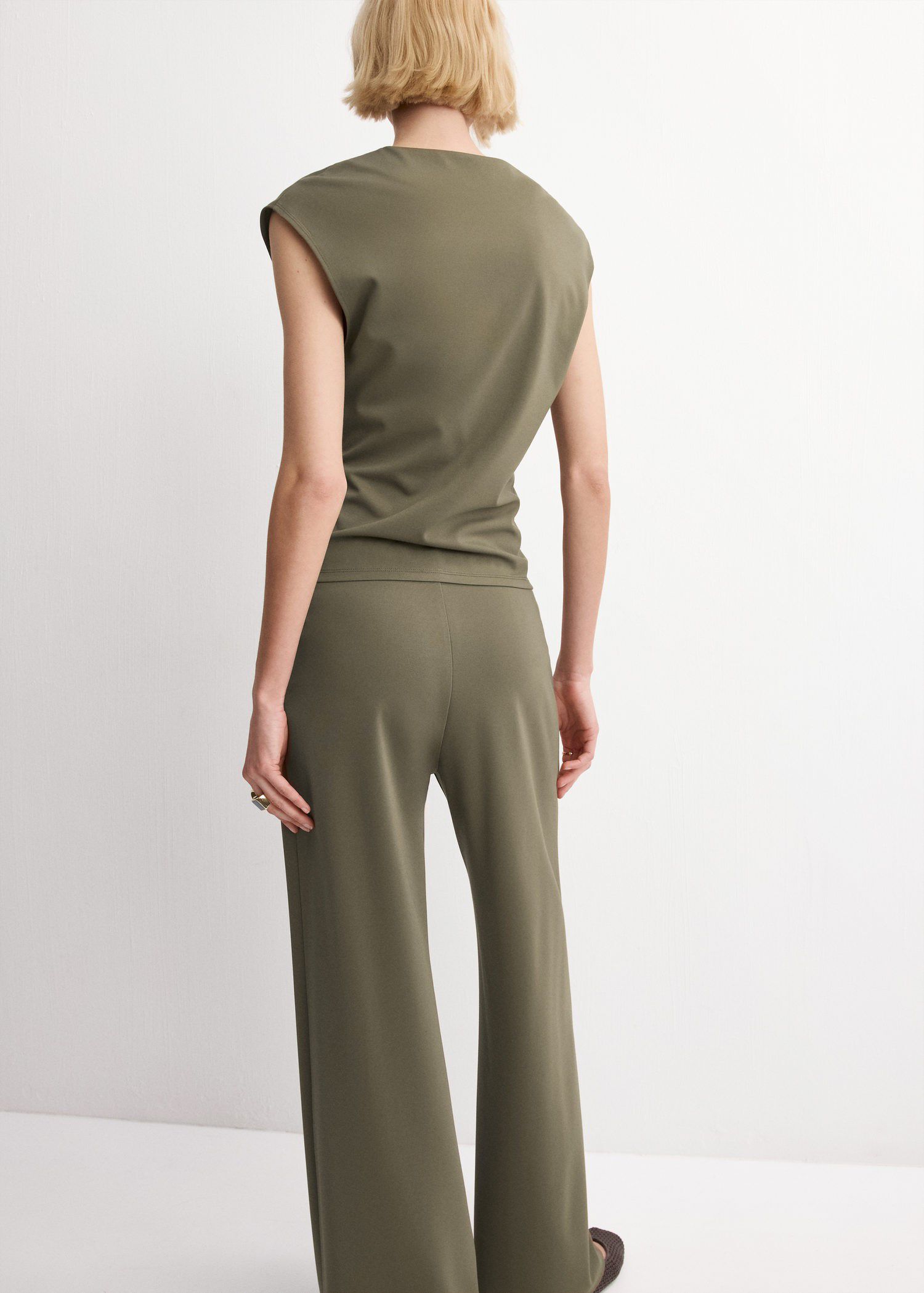 T-shirt with gathered details