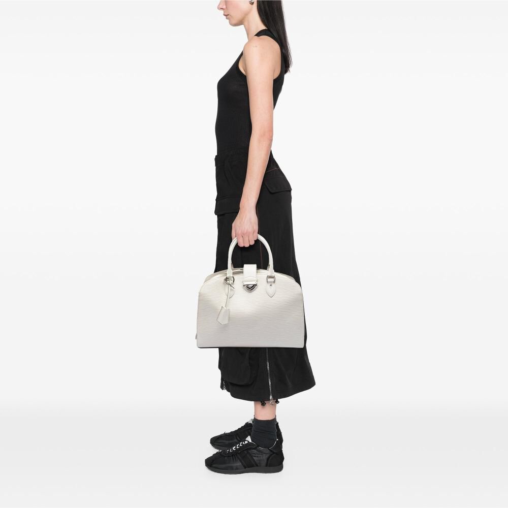 Louis Vuitton Pont Neuf
