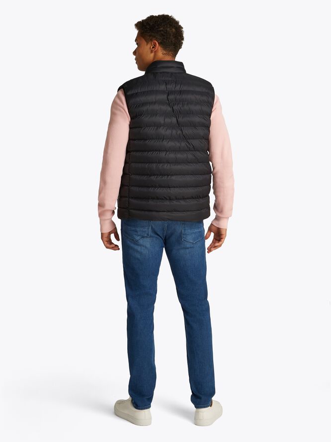 CORE PACKABLE RECYCLED VEST