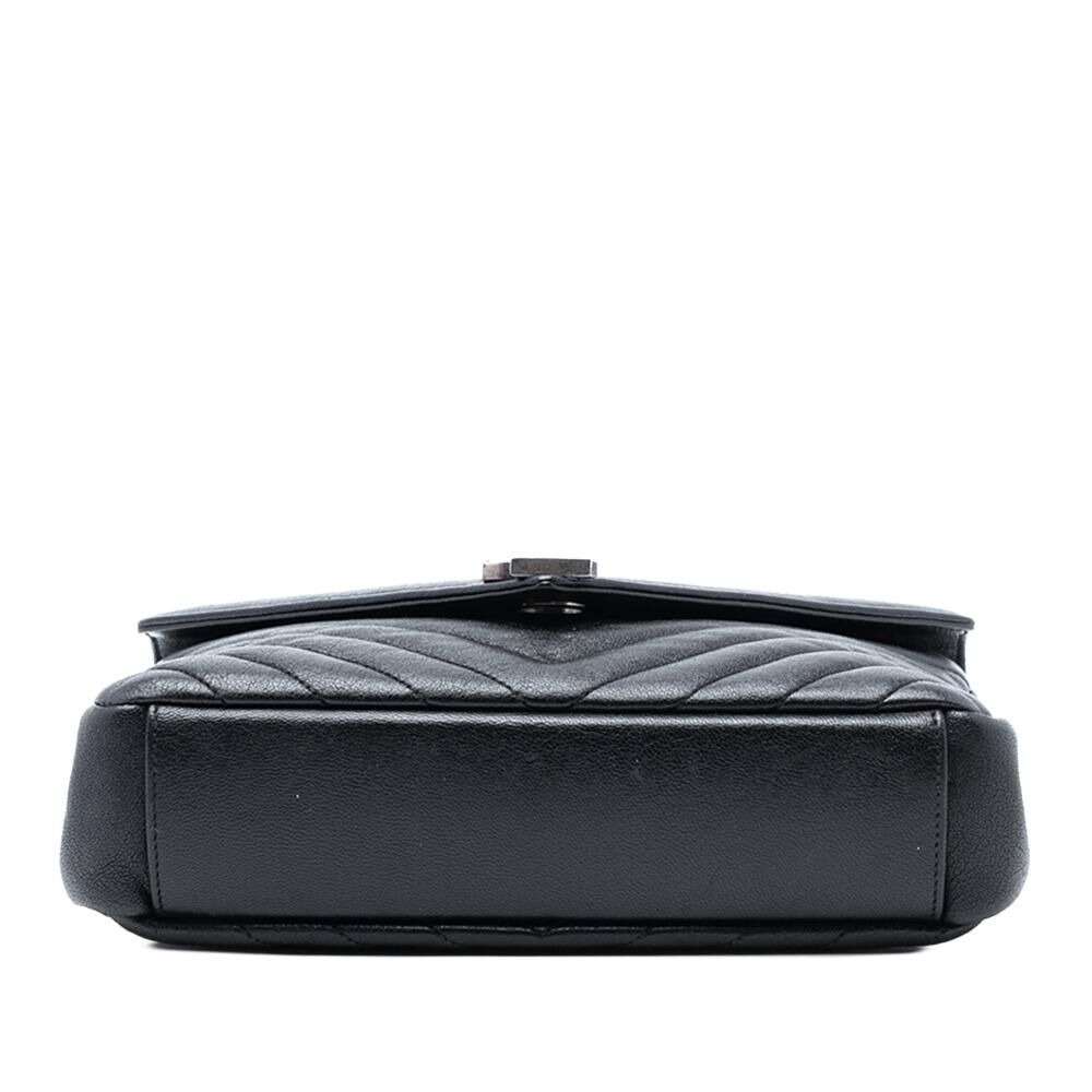 Yves Saint Laurent Handbag