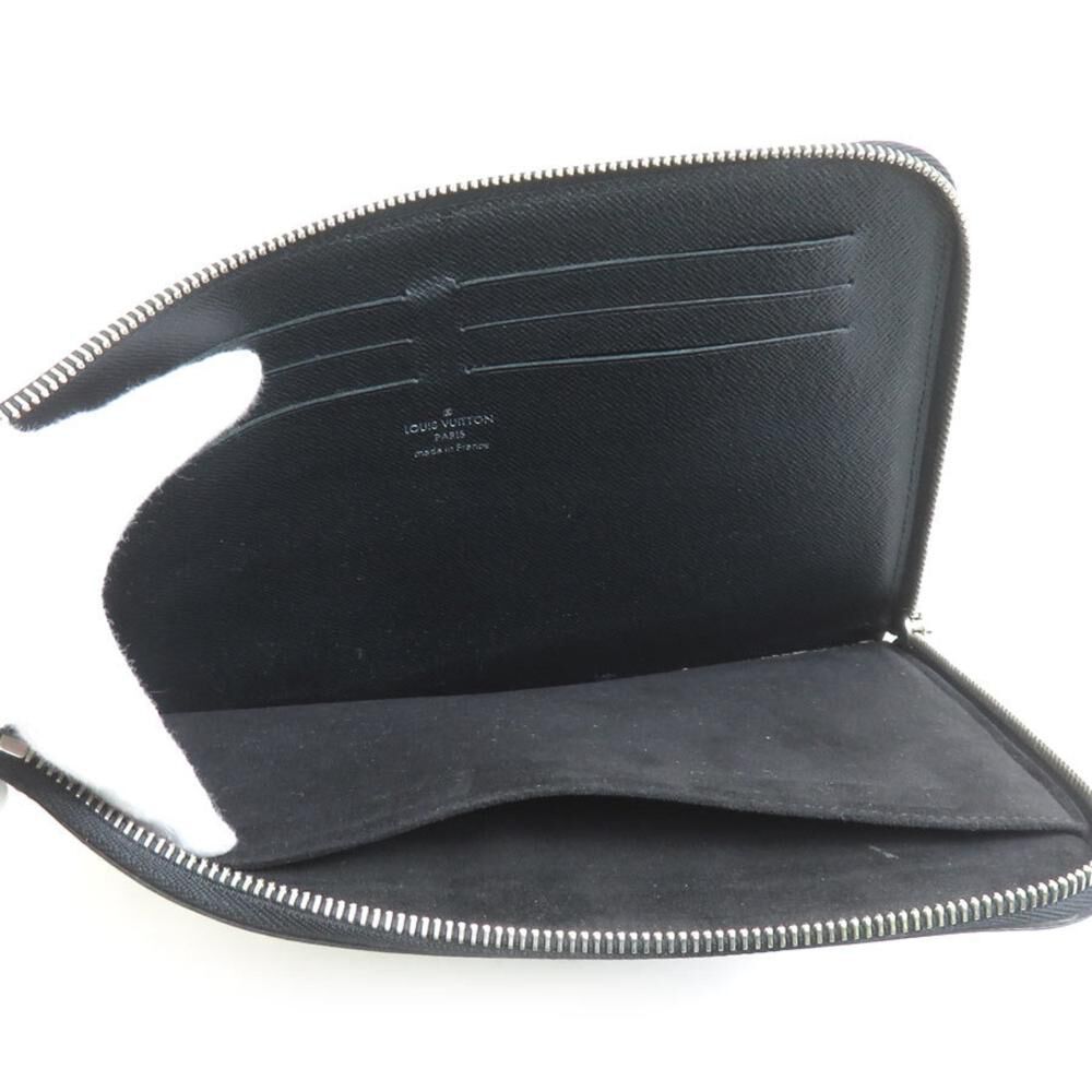 Louis Vuitton Clutch