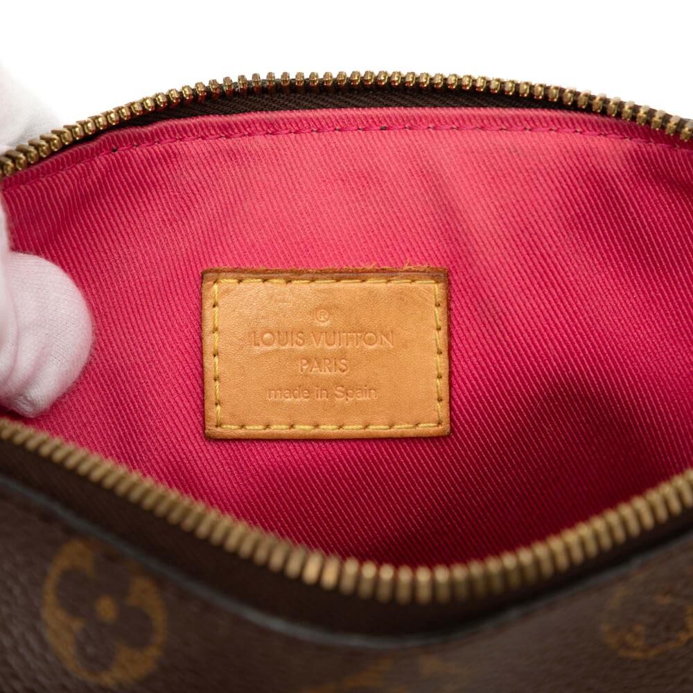 Louis Vuitton Shoulder Bags