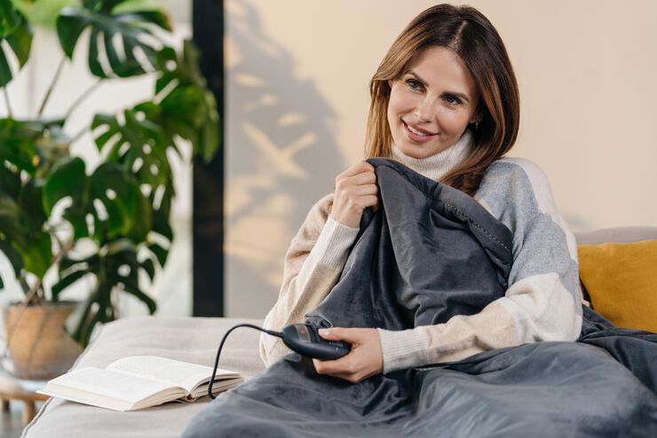 Värmetäcke i vitt 150 cm x 130 cm PR-HD01R