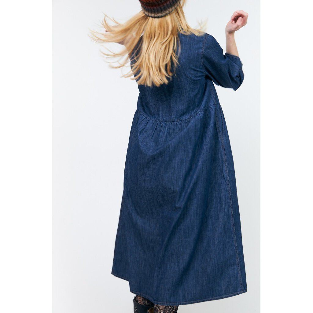 Aliyall Maxi Dress 3/4