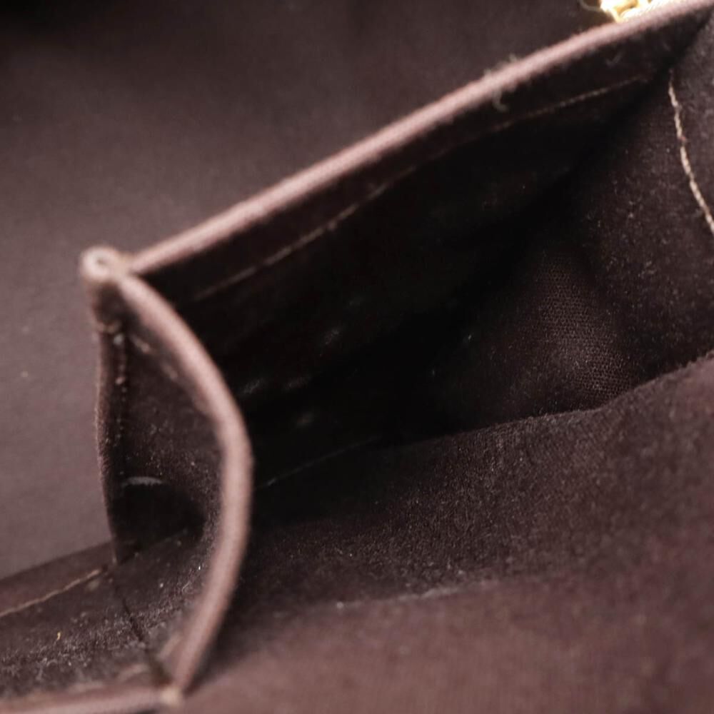 Louis Vuitton Summit Drive