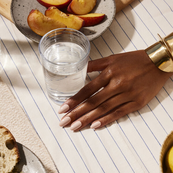 Linen Luxury CND VINYLUX