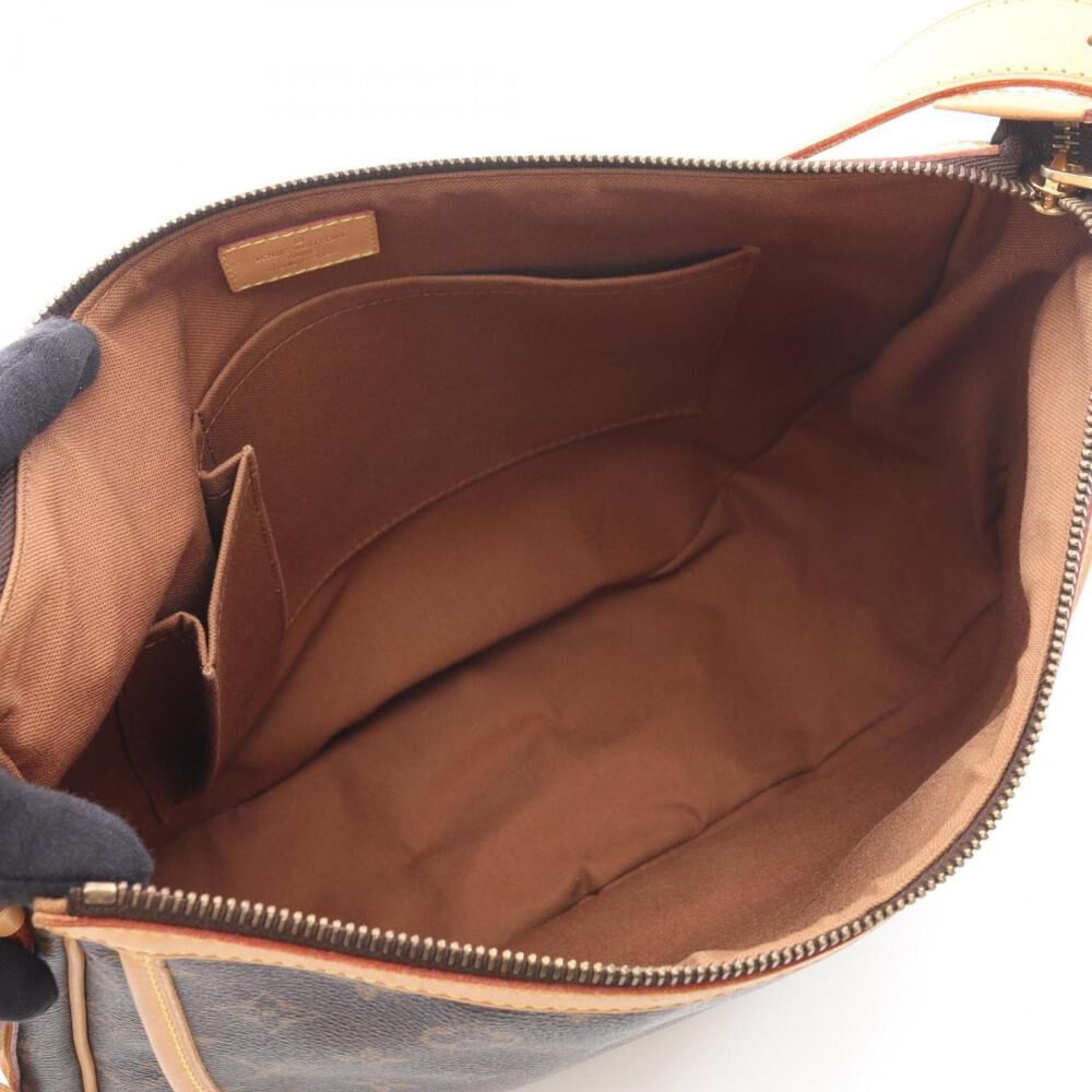 Louis Vuitton Shoulder Bags