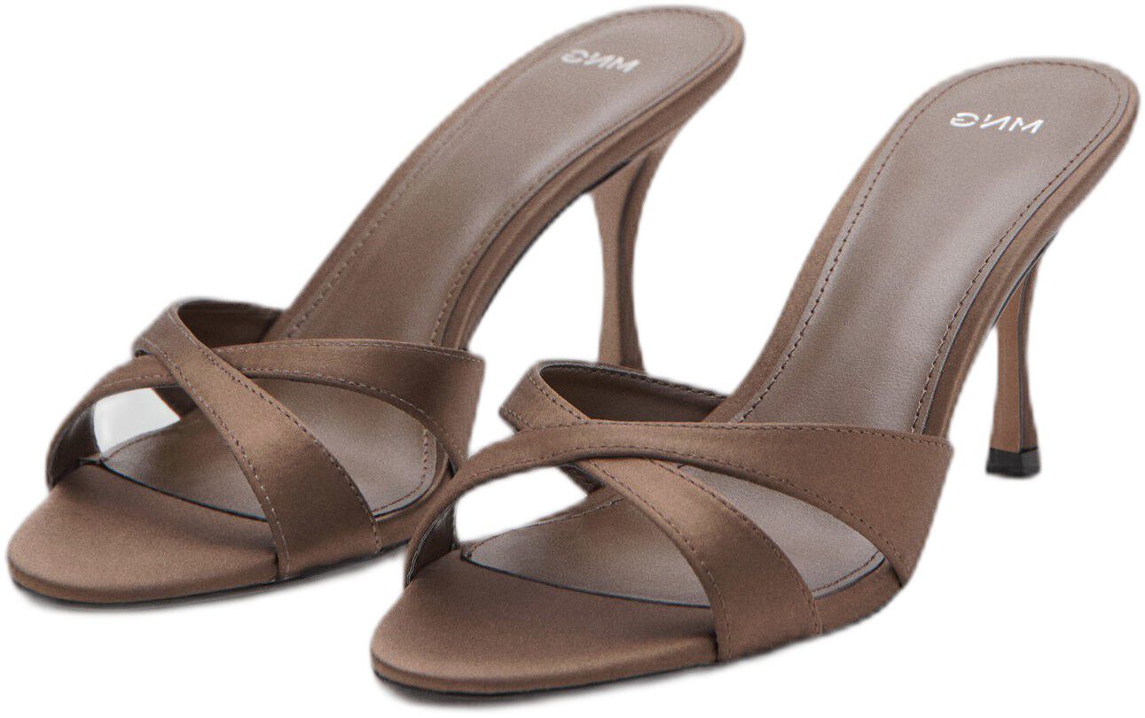 Heel non-structured sandals