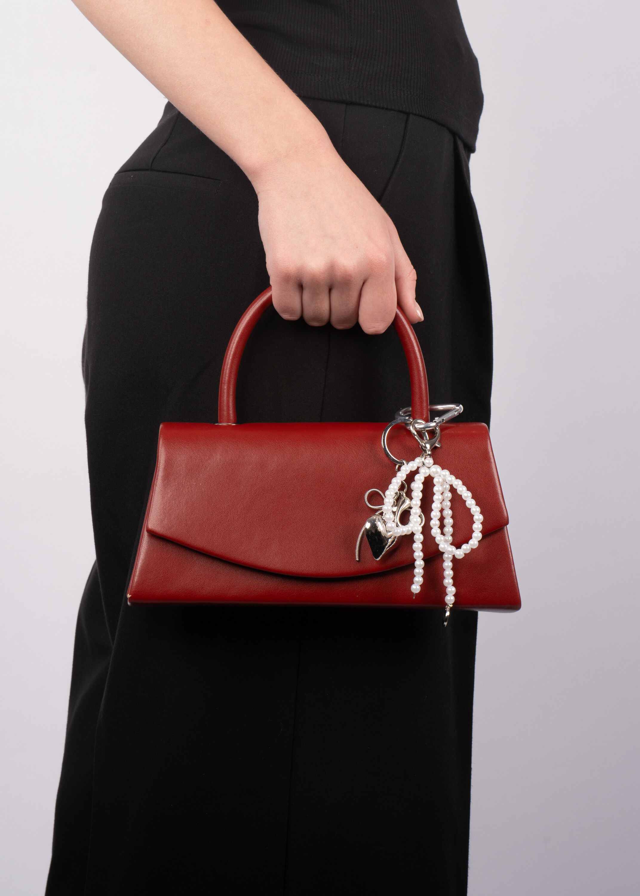 Overlapping Closure Handbag