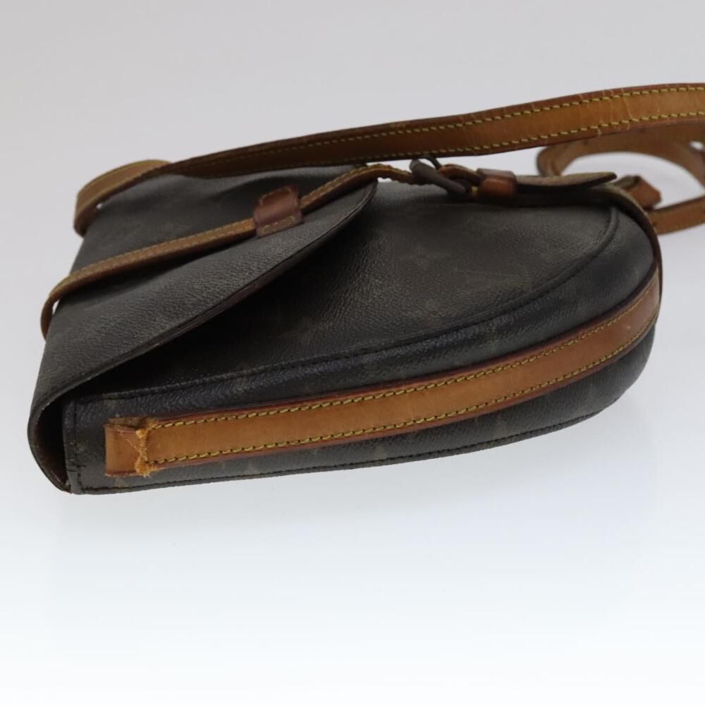 Louis Vuitton Chantilly