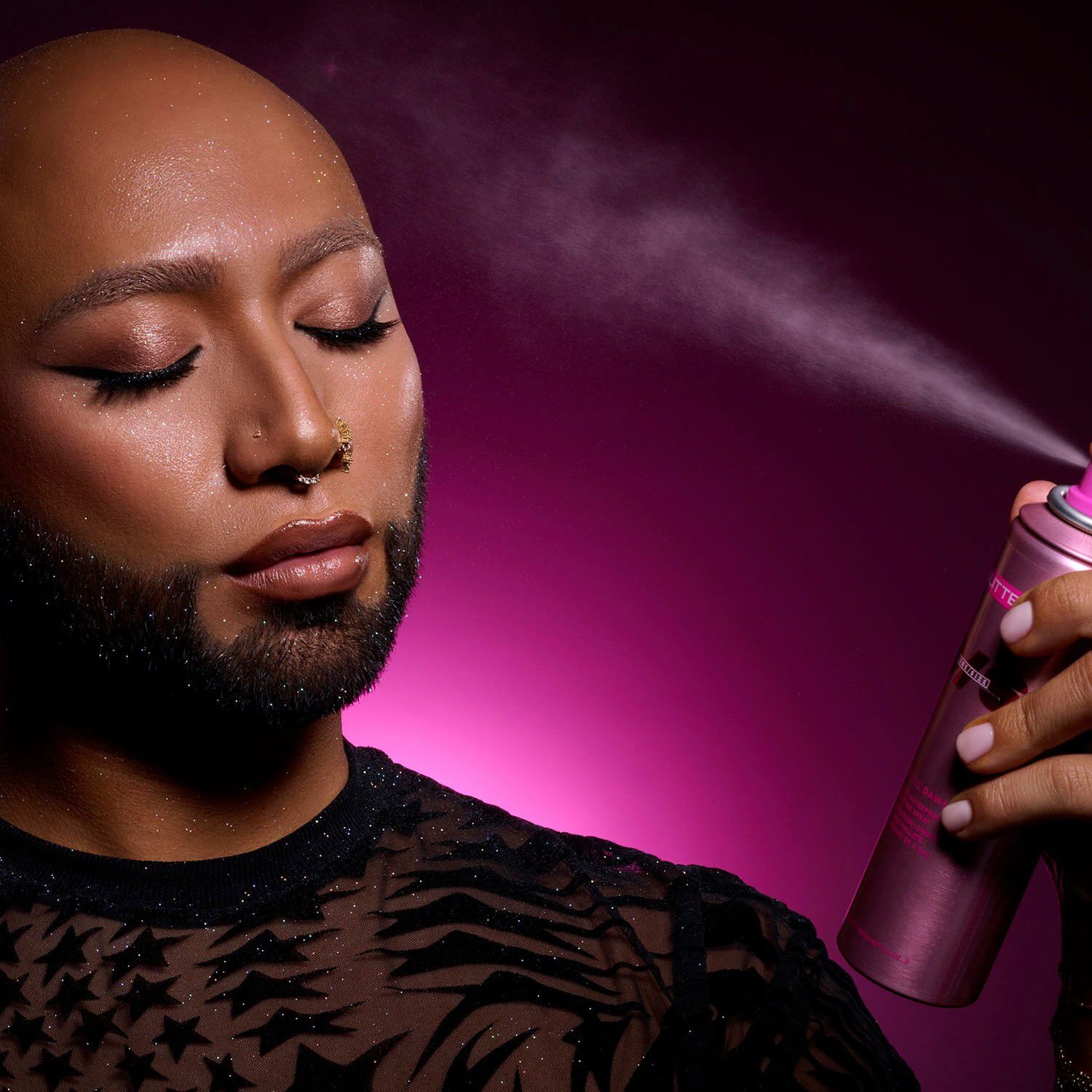 On 'Til Dawn - Varaktig, glittrig, vattenfast fixeringssprej