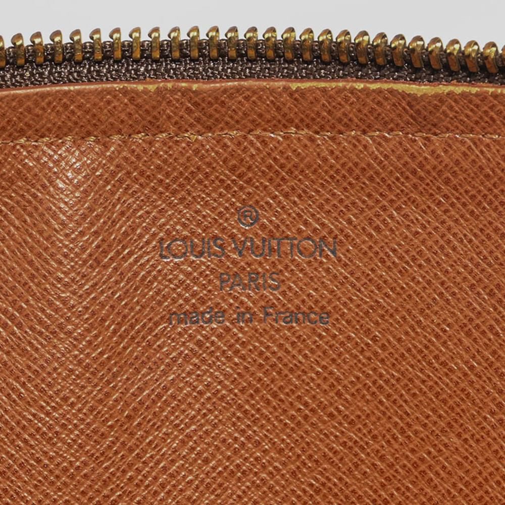 Louis Vuitton Papillon