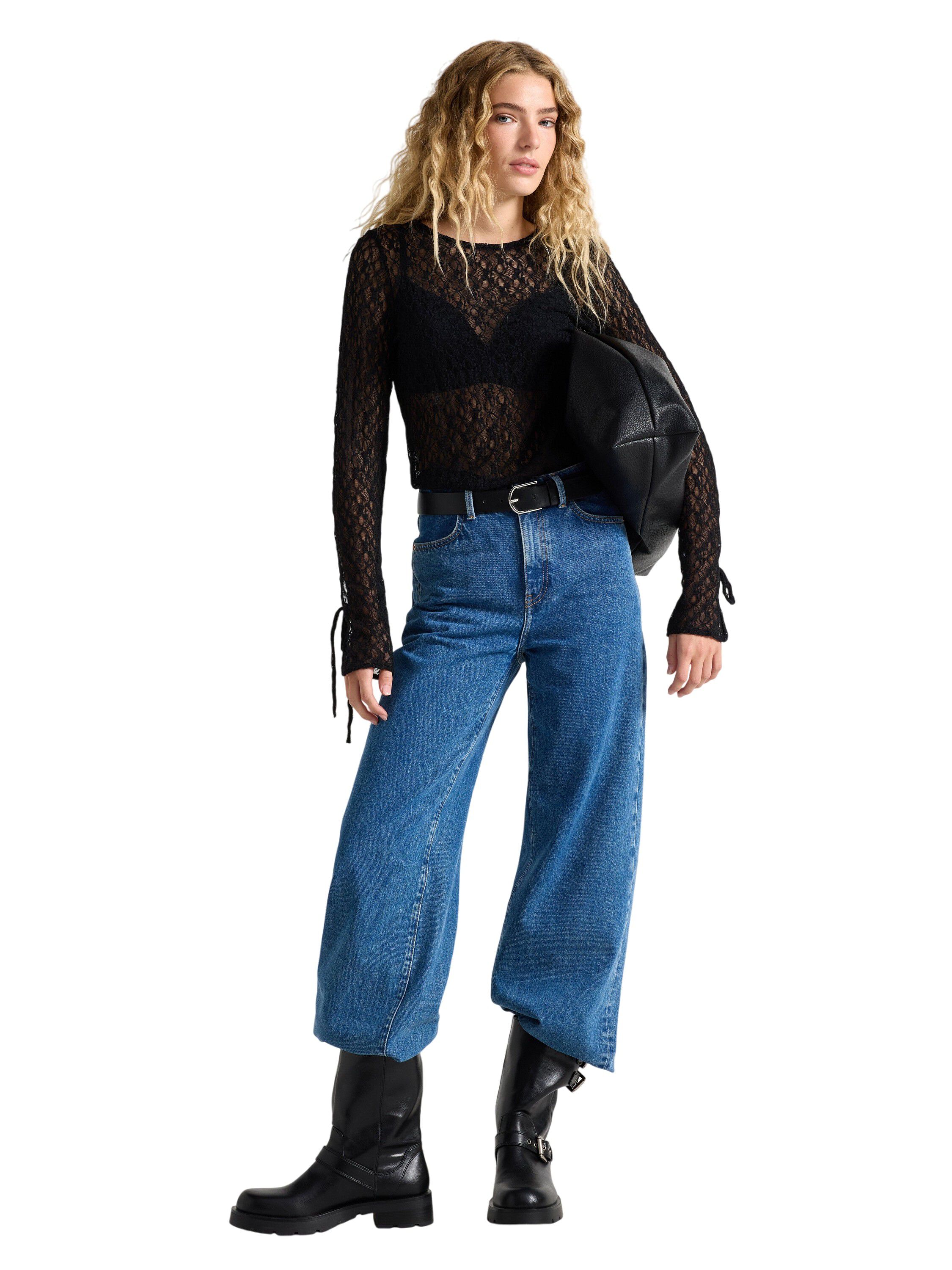 Long-sleeved lace top with tie band