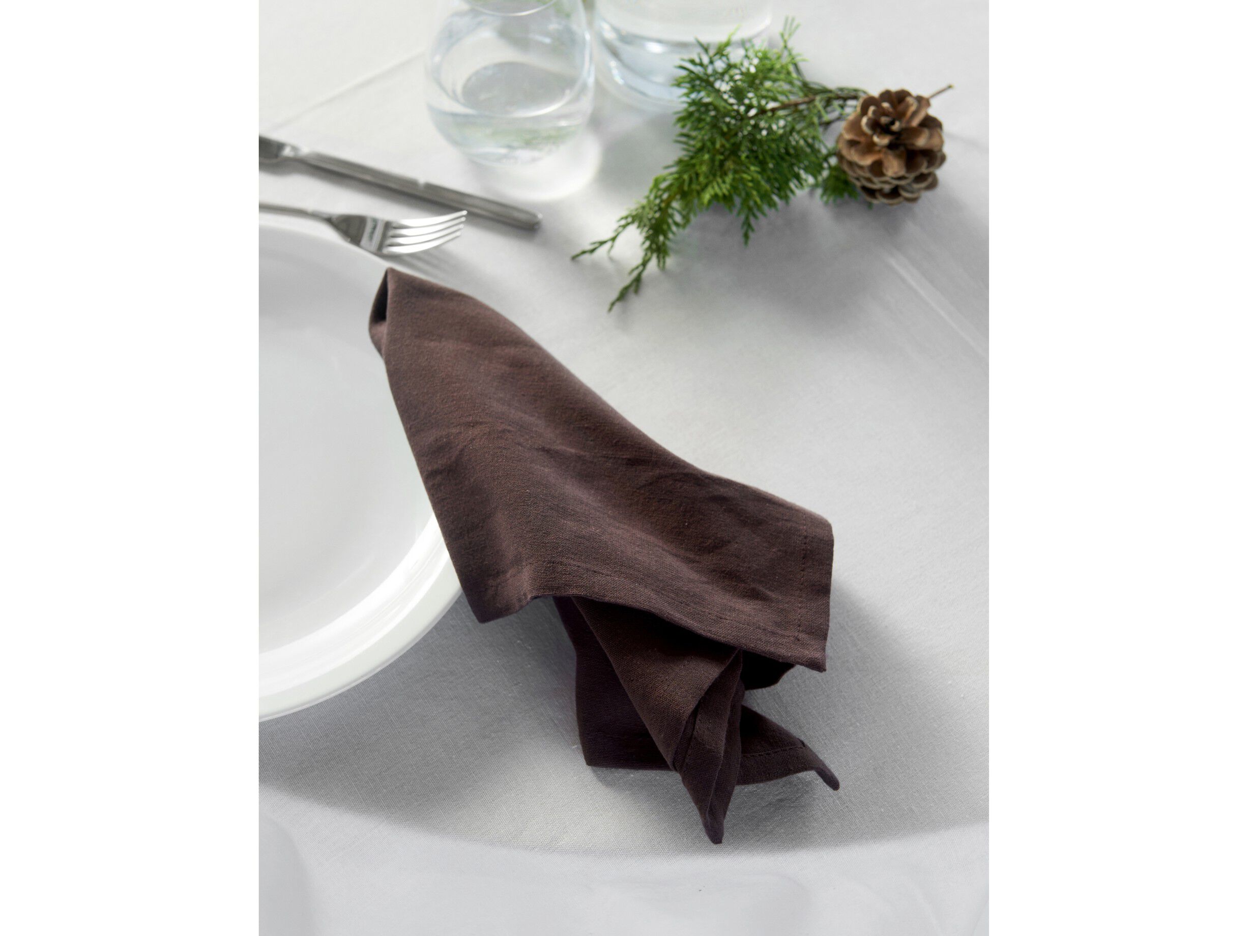 Tygservett Bastian 45 x 45 cm Coffee Bean