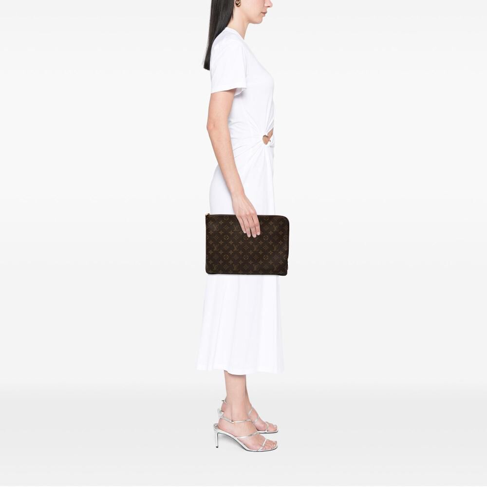 Louis Vuitton Clutch